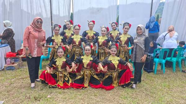 Memukau, Tari Nyai Galuh Sanggar Puspa Arum SMAN 1 Brebes Warnai Pembukaan TMMD Reguler ke-127